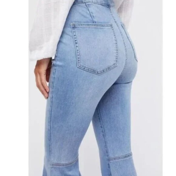 Free People Just Float On Flare Bellbottom Jeans Light Wash Size 28 - Picture 2 of 12